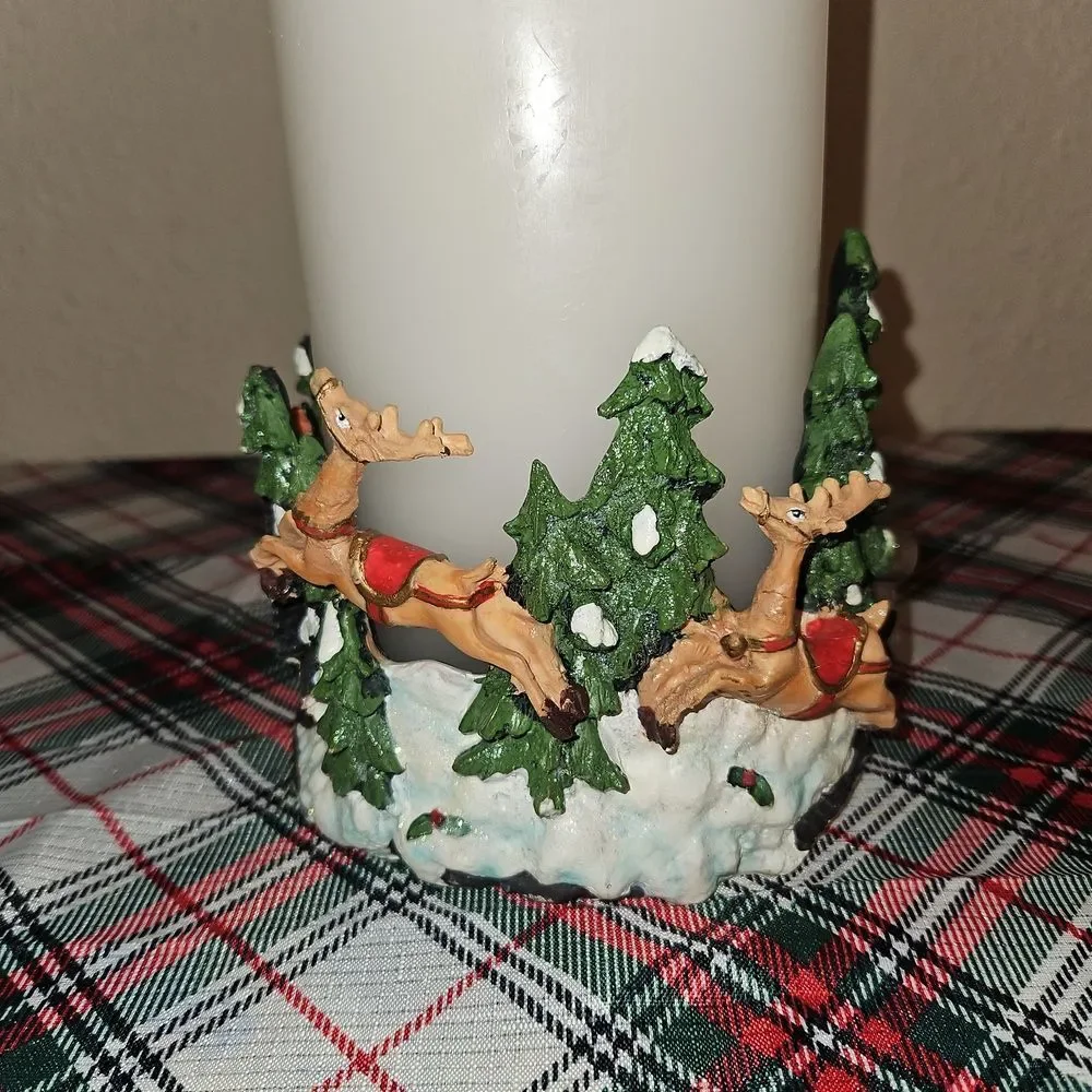 Christmas Themed Candle Holder with Scented Hurricane Lamp Candle